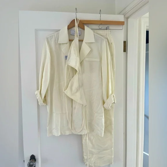 The Bright Side Lounge or Vacation Set - Picture 1 of 10